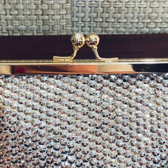 🌟HP🌟NWOT Gold Sequin Handbag/Clutch by Aldo - Picture 3 of 12